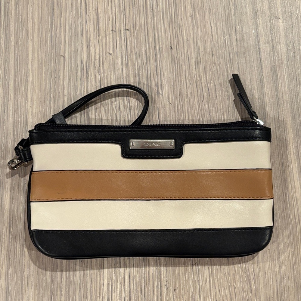 Nine West Colorblock Wristlet Clutch Black Cream Brown Zip Pouch
